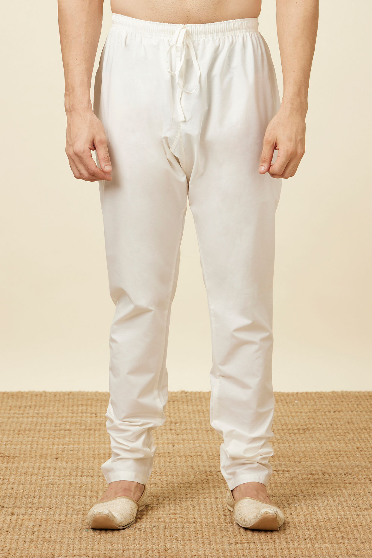 Manyavar Men Salt White Solid Kurta Set