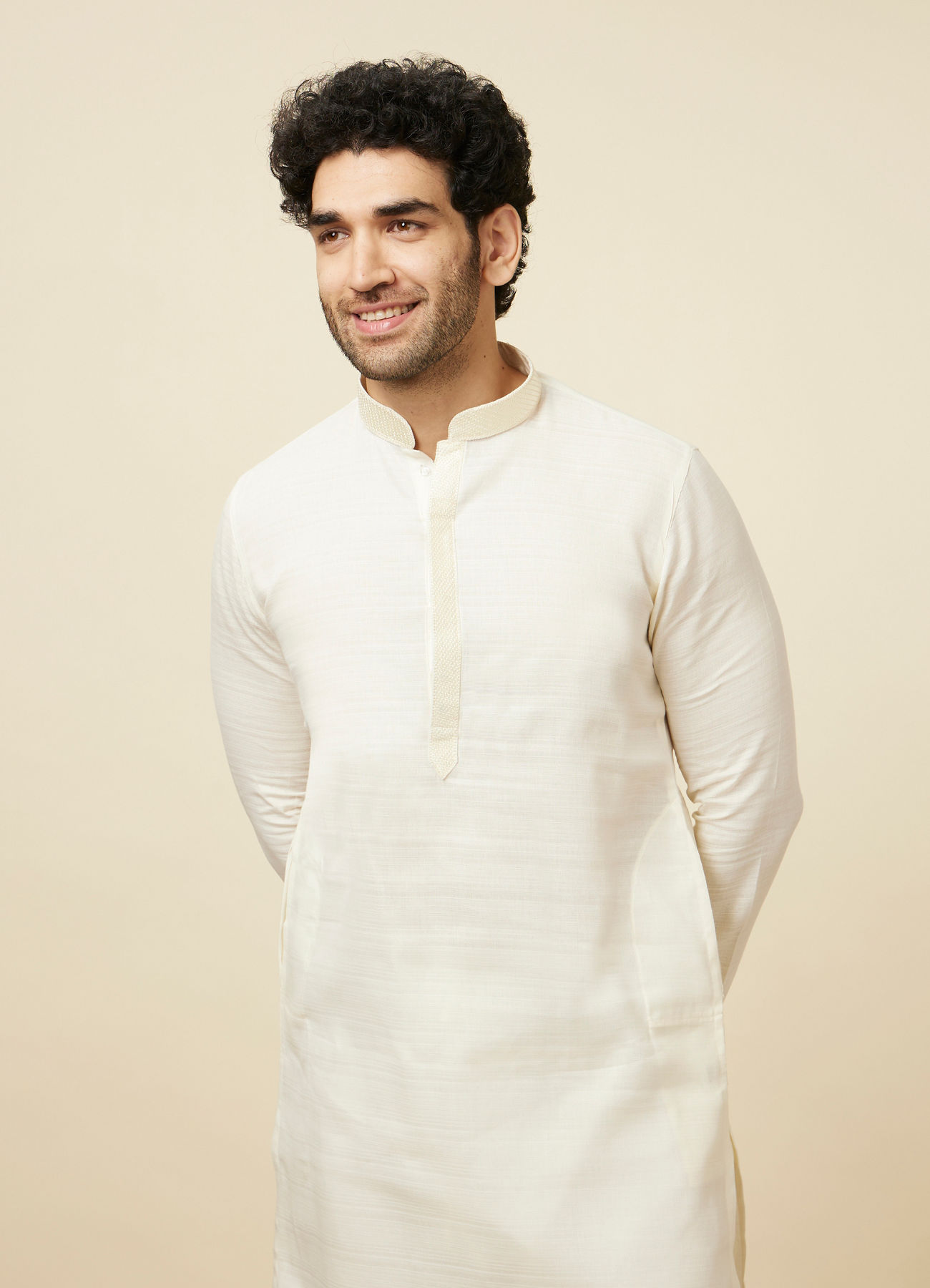 Manyavar Men Salt White Solid Kurta Set
