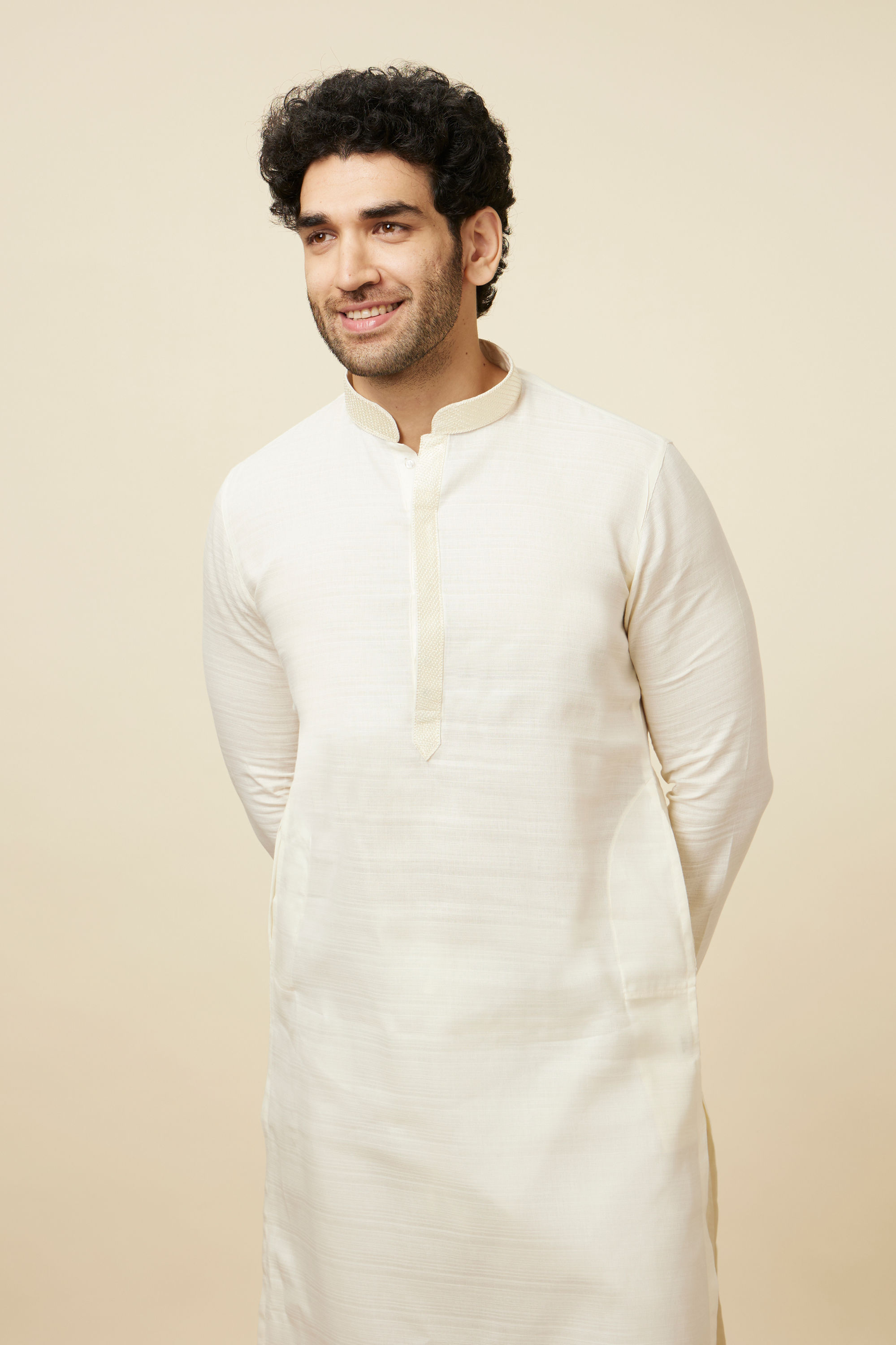 Manyavar Men Salt White Solid Kurta Set