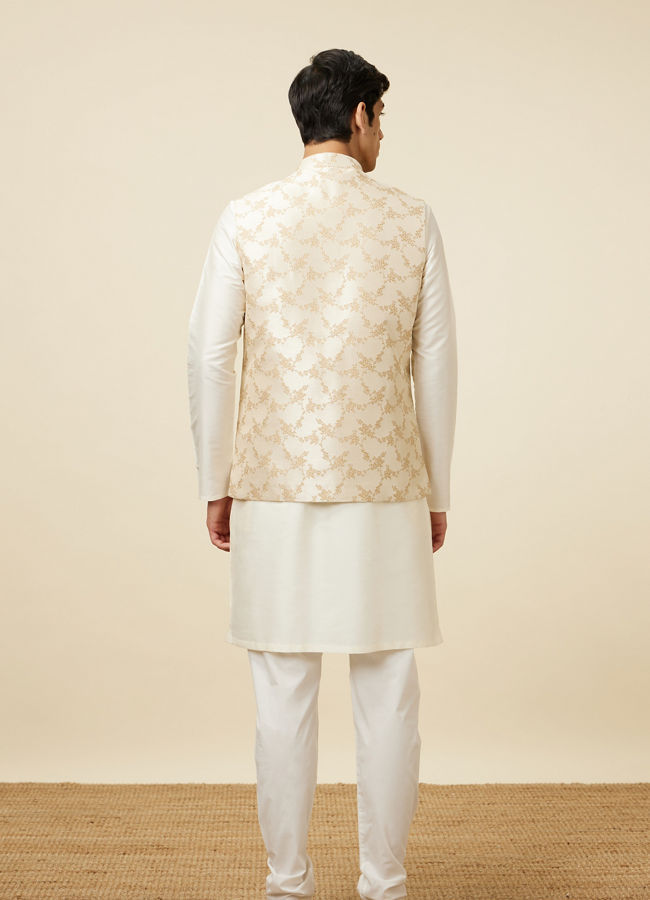 alt message - Manyavar Men Seashell White Modi Jacket image number 3