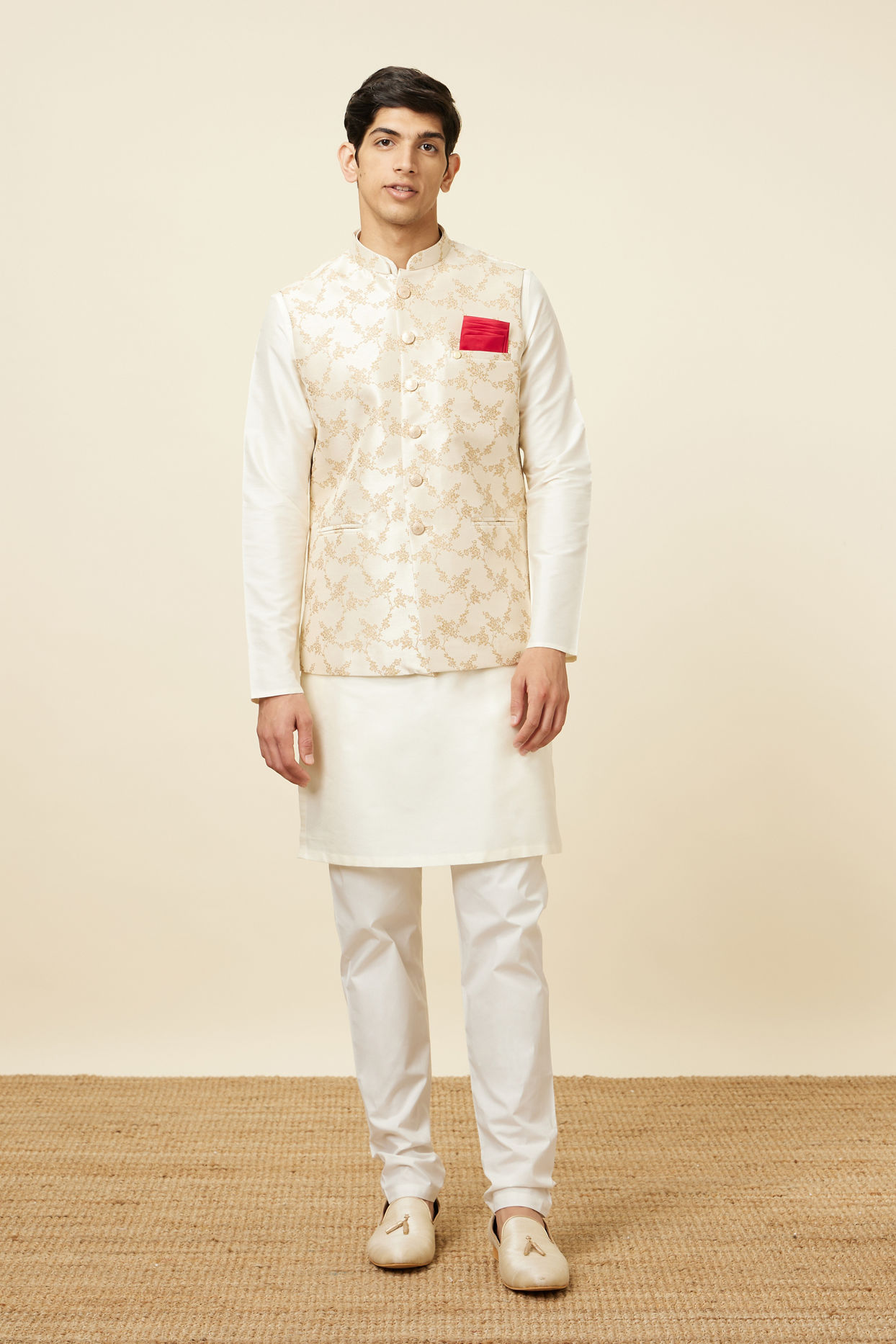 alt message - Manyavar Men Seashell White Modi Jacket image number 2