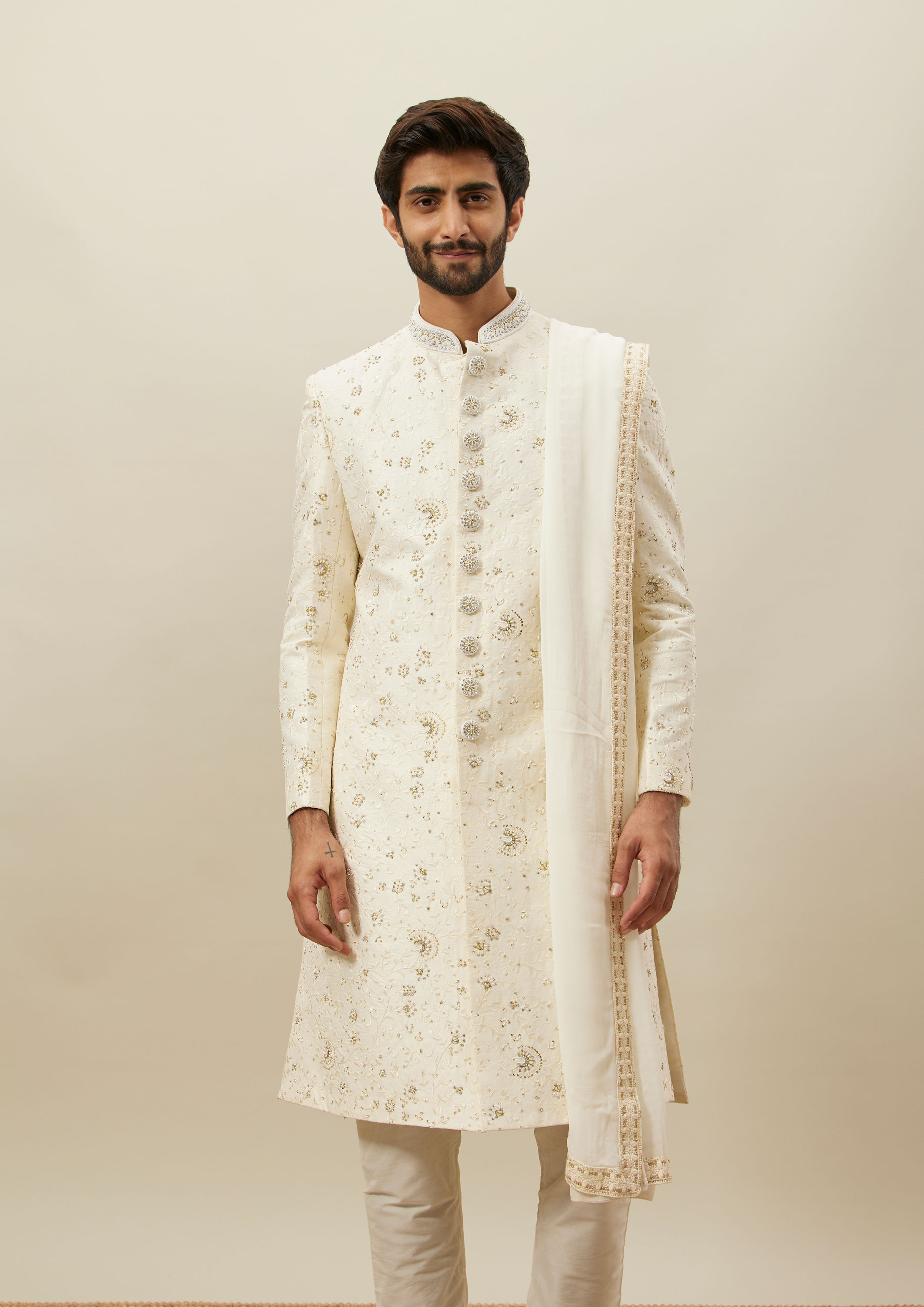 alt message - Twamev Men Ivory Embroidered Sherwani Set image number 1