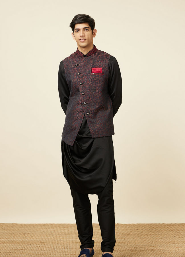 alt message - Manyavar Men Black Draped Kurta Jacket Set image number 3