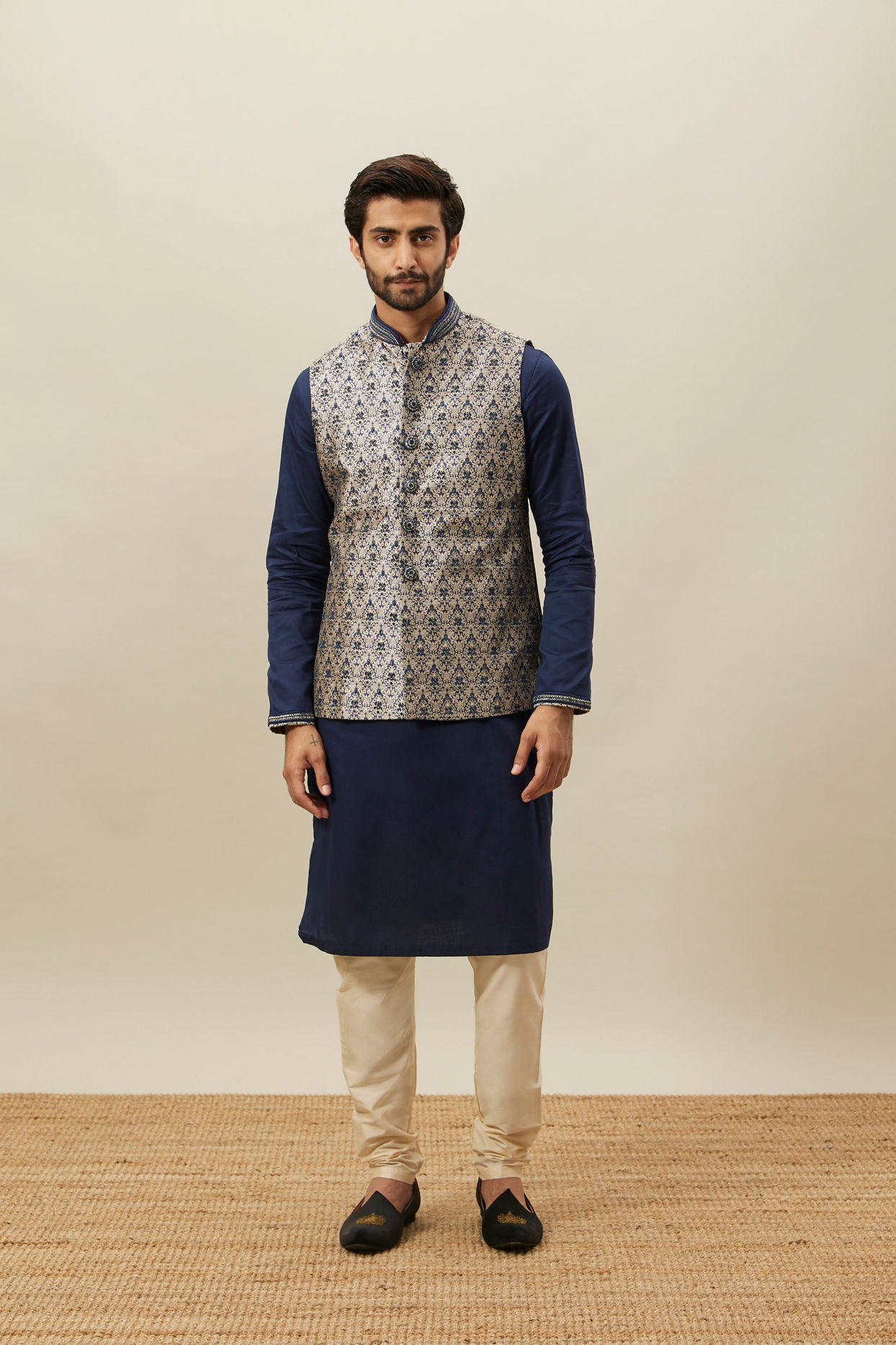 alt message - Manyavar Men Midnight Blue Medallion Patterned Jacket Set image number 2