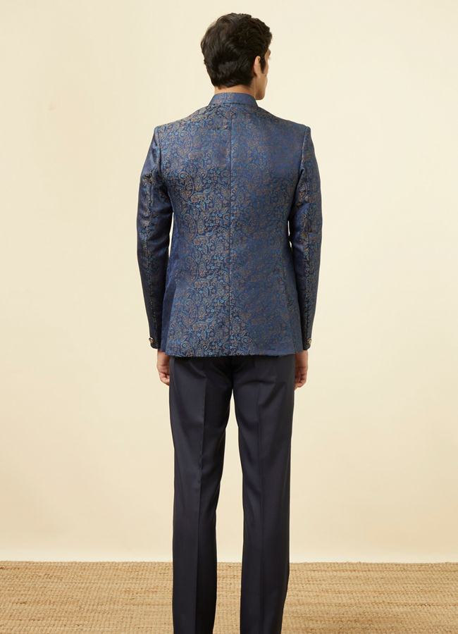 alt message - Manyavar Men Dark Sapphire Blue Paisley Patterned Suit image number 4