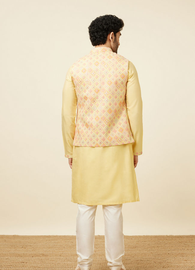 alt message - Manyavar Men Lemon Drop Yellow Self Patterned Kurta Jacket Set image number 3