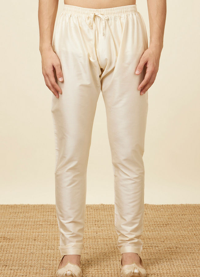 alt message - Manyavar Men Off White Celebration Wear Self Design Kurta Pajama image number 4