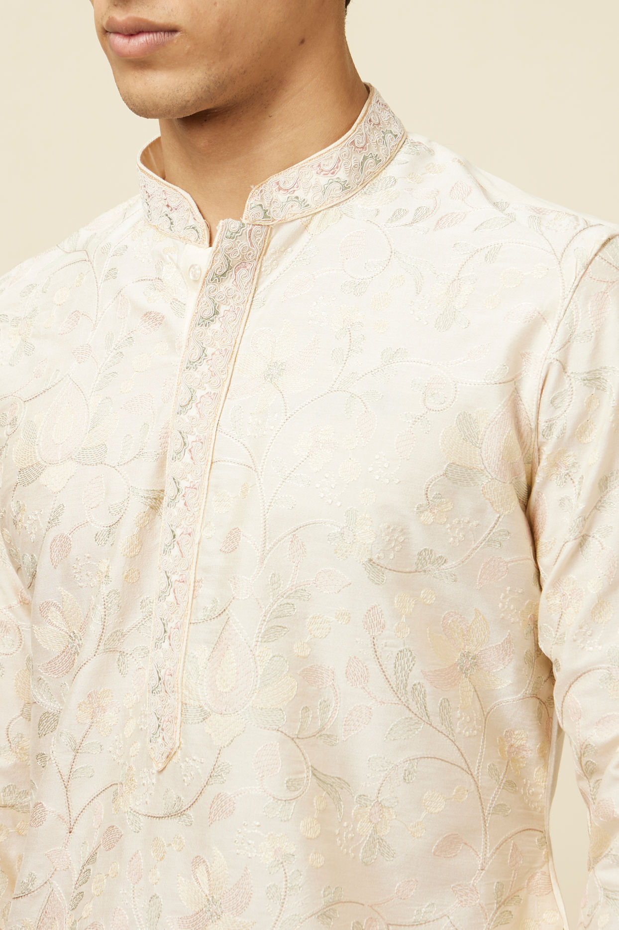 alt message - Manyavar Men Off White Celebration Wear Self Design Kurta Pajama image number 1