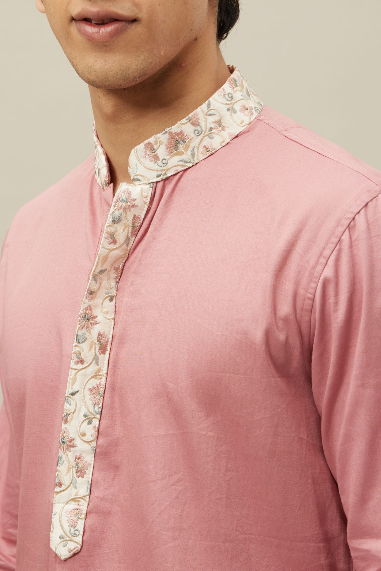 Manyavar Men Pearled Ivory White Floral Patterned Jacket Set