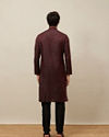 alt message - Manyavar Men Maroon Ogee Patterned Kurta Set image number 4