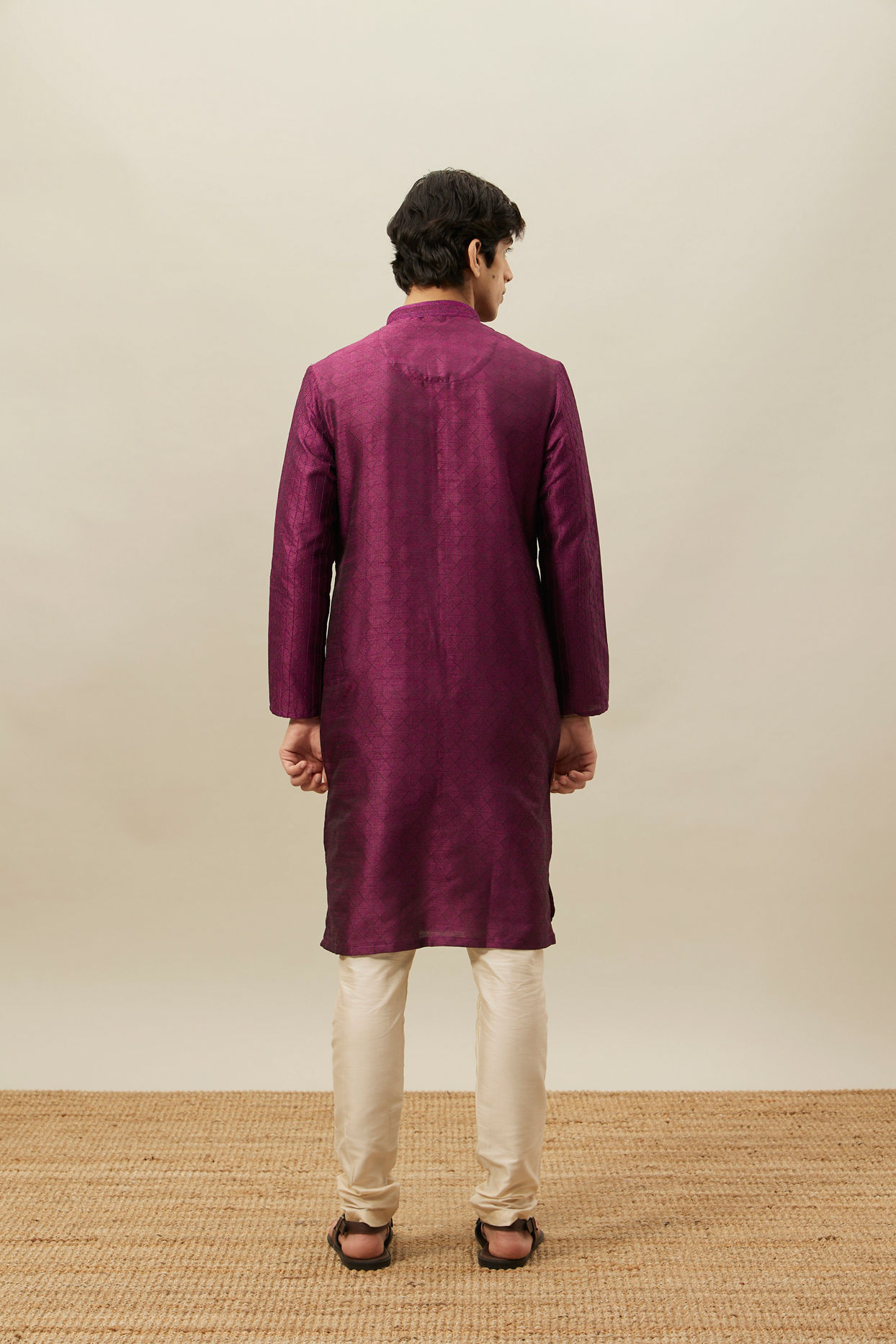 alt message - Manyavar Men Magenta Pink Vertical Striped Kurta Set image number 5