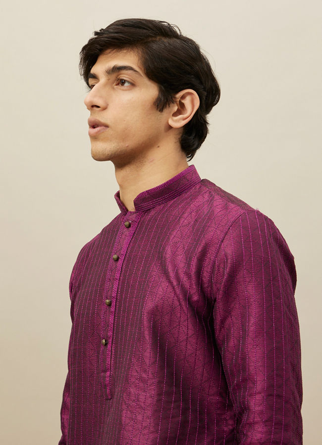 alt message - Manyavar Men Magenta Pink Vertical Striped Kurta Set image number 1