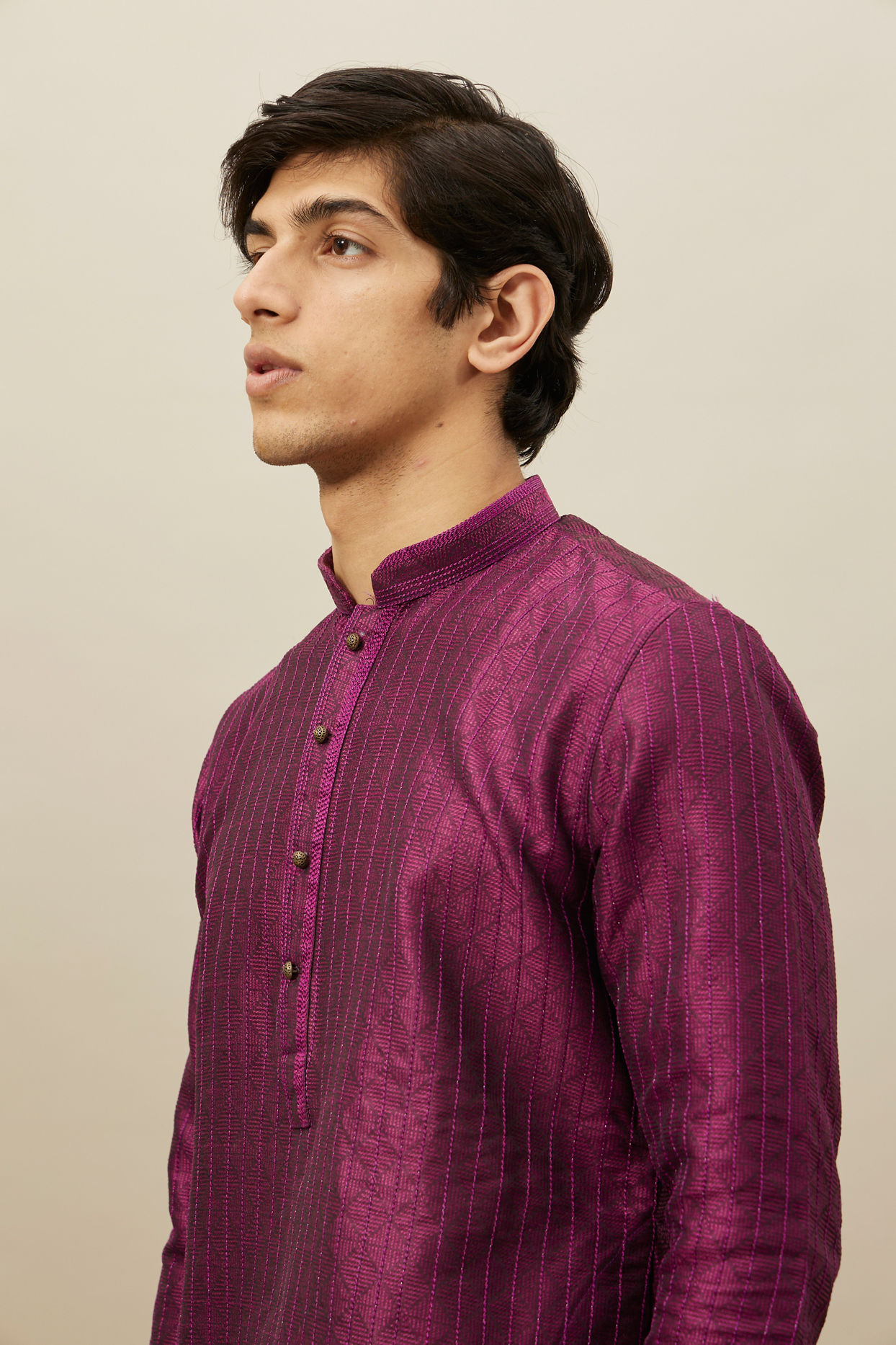 alt message - Manyavar Men Magenta Pink Vertical Striped Kurta Set image number 1