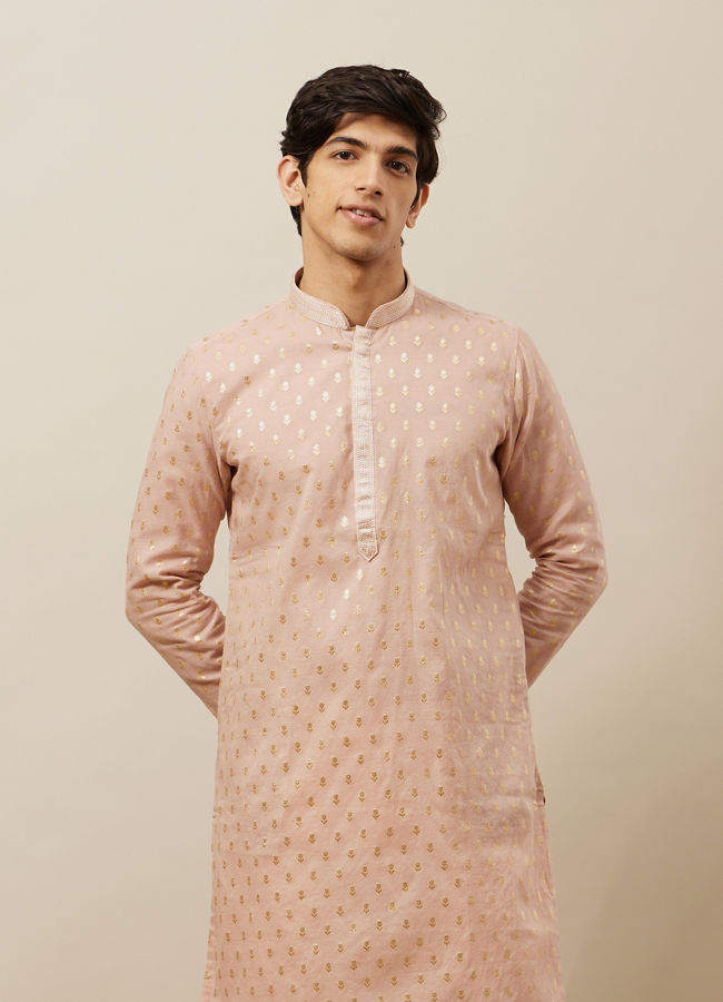 alt message - Manyavar Men Soft Pink Buta Patterned Kurta Set image number 0