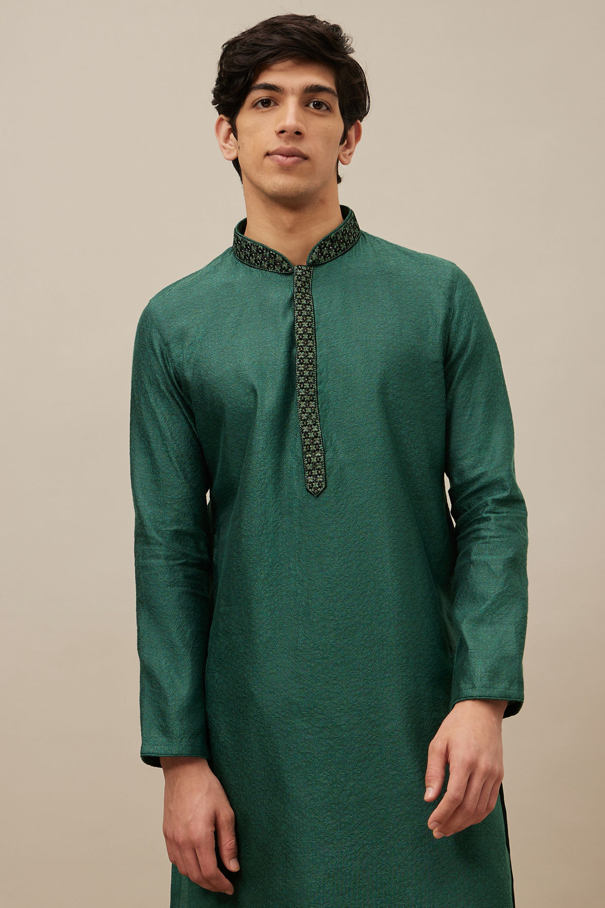 alt message - Manyavar Men Hunter Green Bel Buti Patterned Kurta Set image number 0