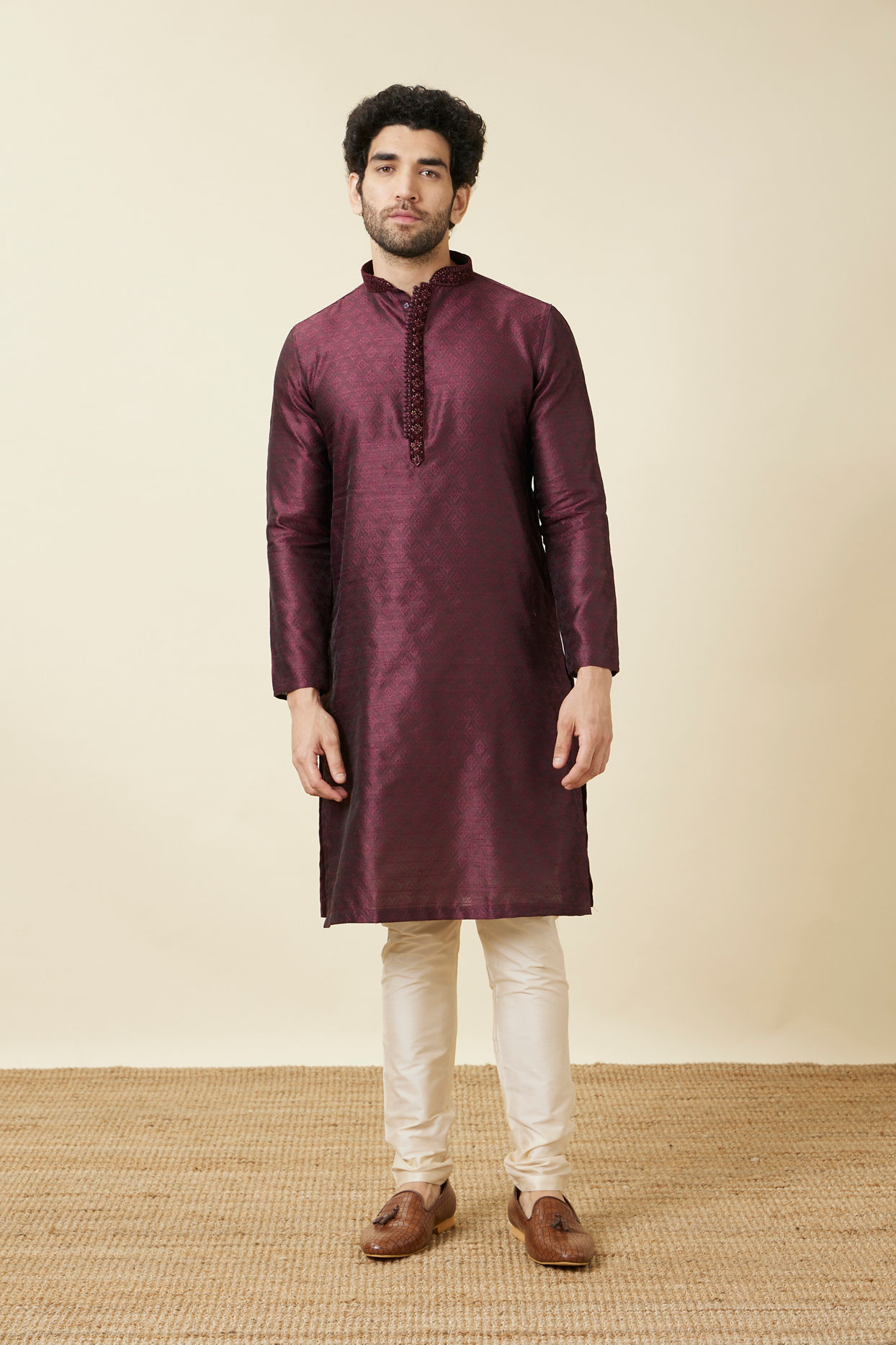 alt message - Manyavar Men Windsor Wine Medallion Patterned Kurta Set image number 2