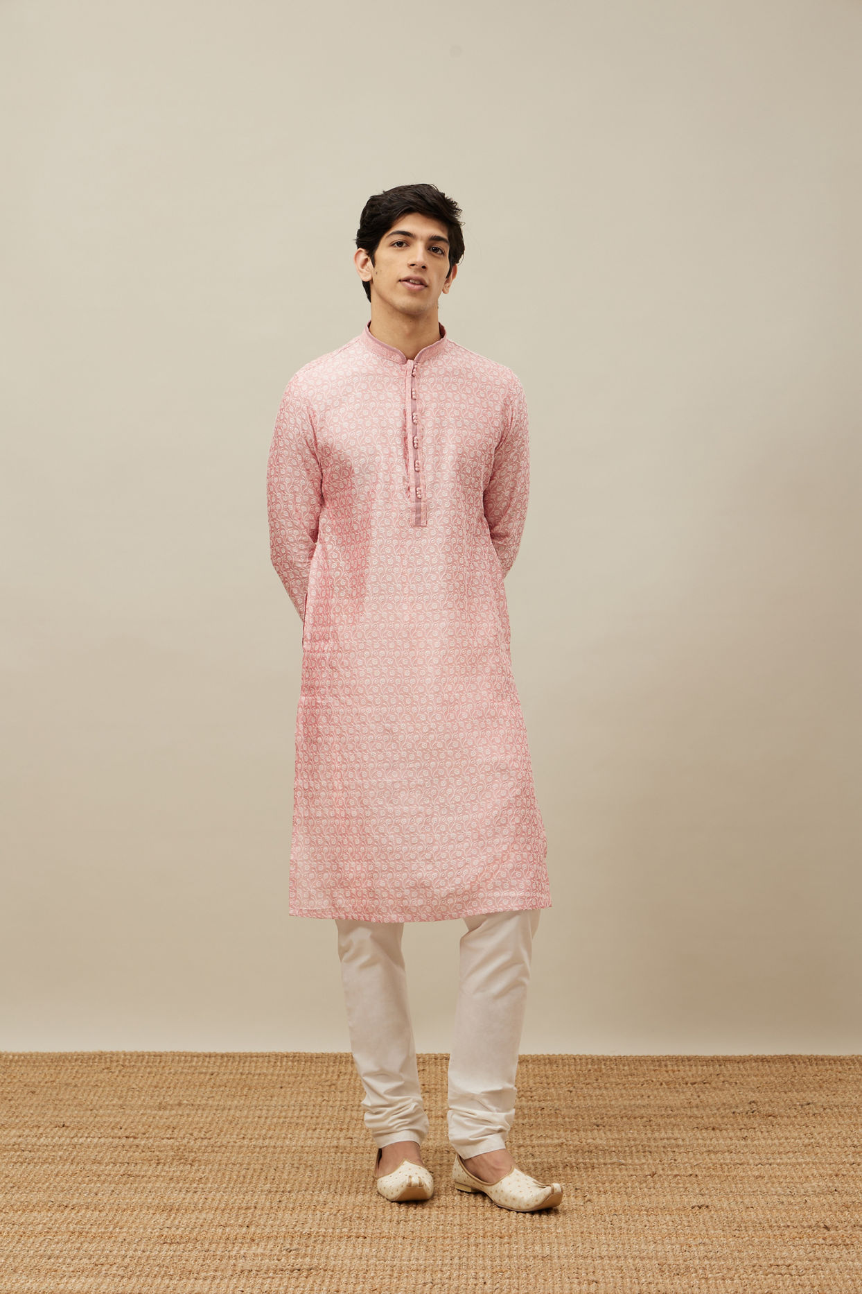 Manyavar Men Veiled Rose Pink Bel Buti Patterned Kurta Set image number 2