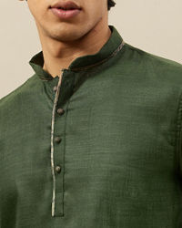 Manyavar Men Hunter Green Embroidered Neckline Short Kurta