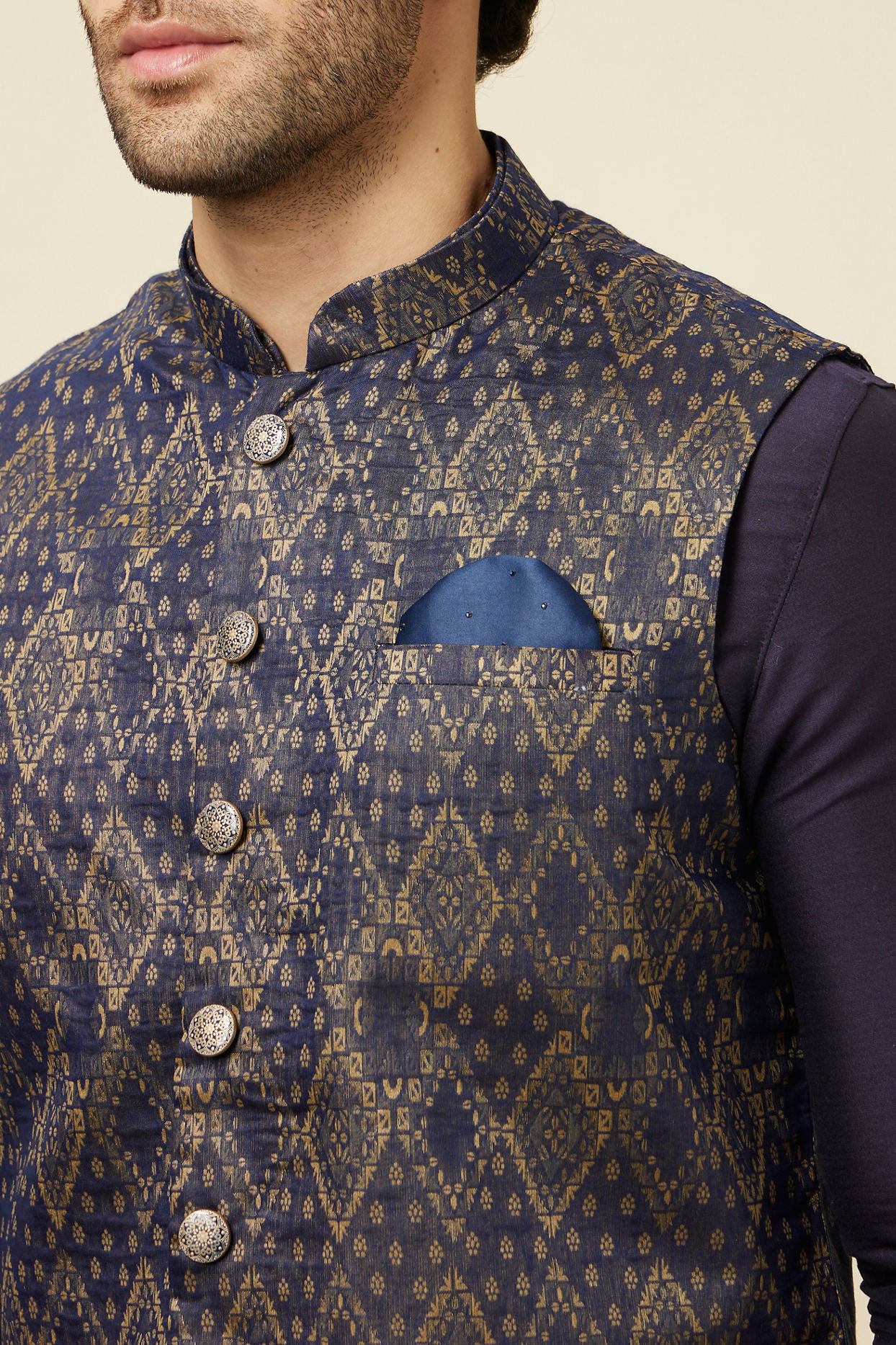 alt message - Manyavar Men Deep Blue Jacket Set with Contrasting Diamond Patterns image number 1