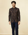 alt message - Manyavar Men Midnight Blue Bel Buti Patterned Suit image number 2