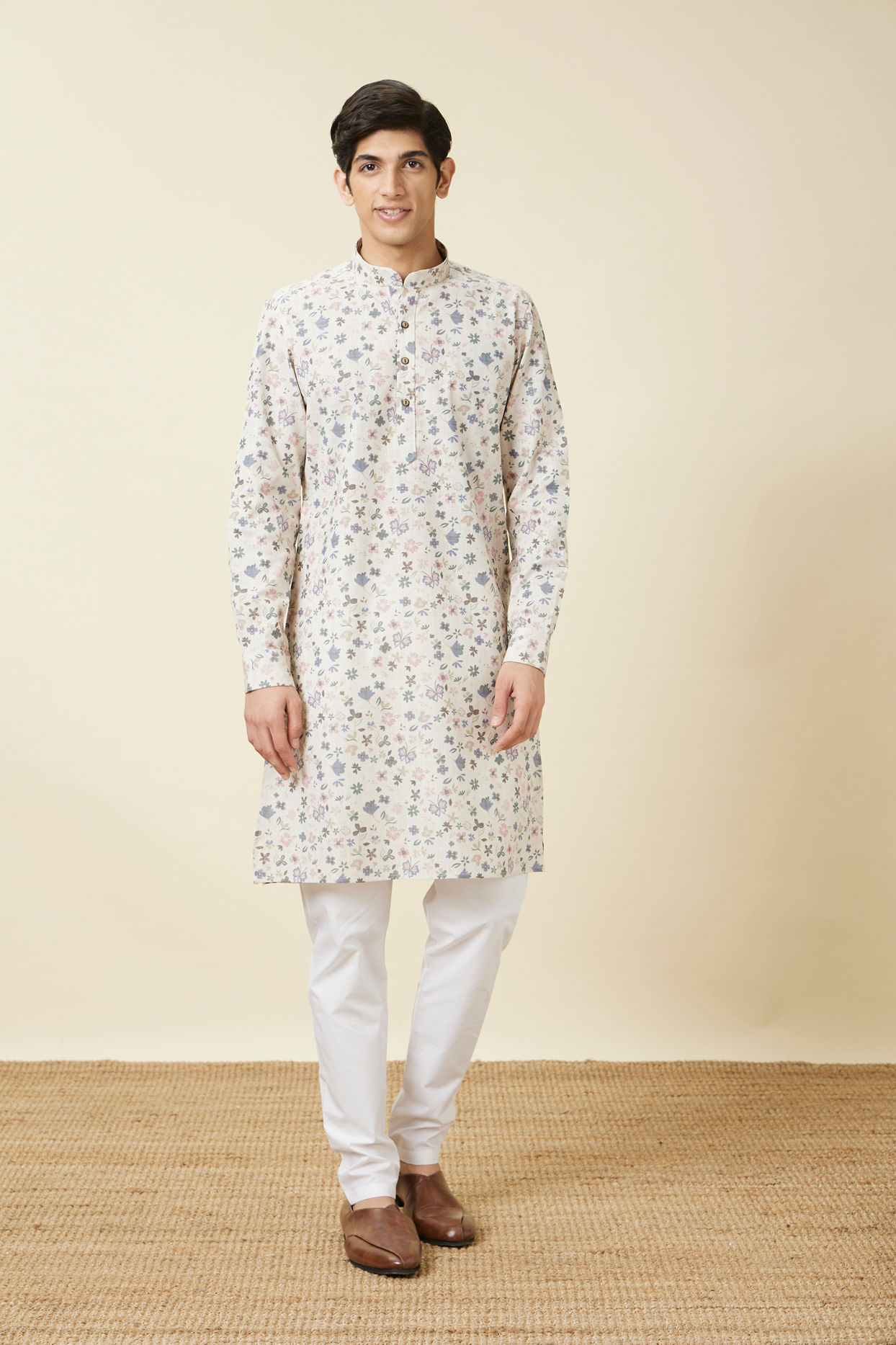 alt message - Manyavar Men Antique White Floral Printed Kurta image number 2