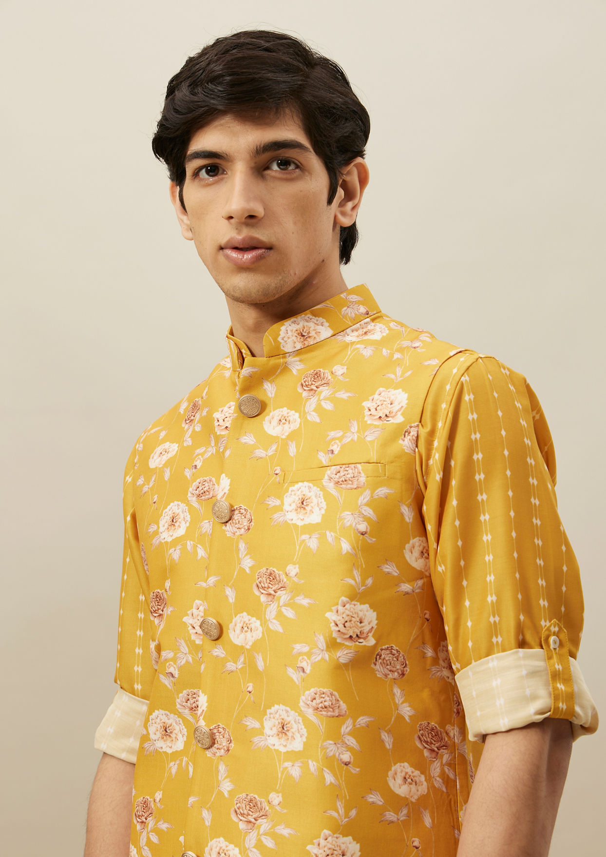 alt message - Twamev Men Amber Yellow Printed Kurta Jacket Set image number 1