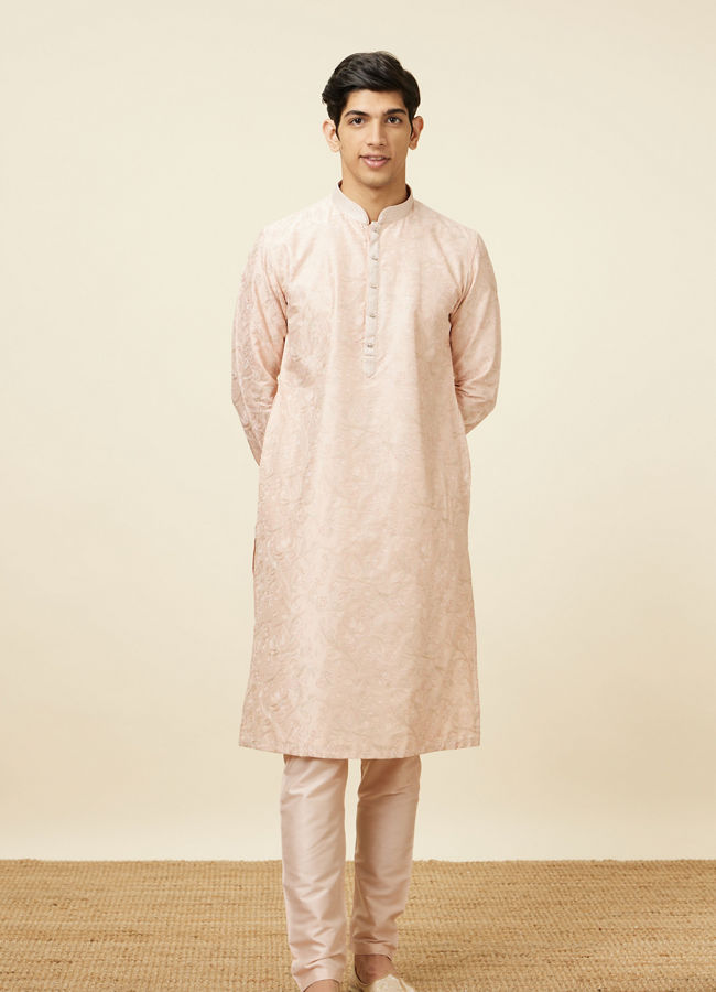 alt message - Manyavar Men Soft Pink Bel Buti Patterned Kurta Set image number 2