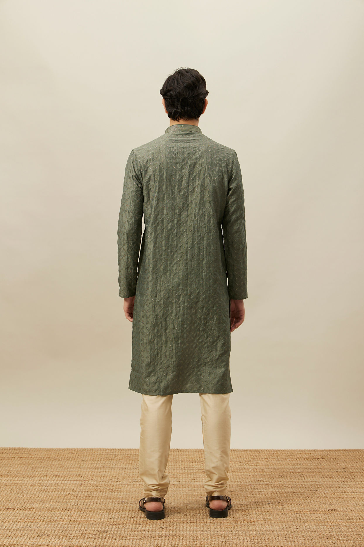 alt message - Manyavar Men Sage Green Diamond Patterned Kurta Set image number 5