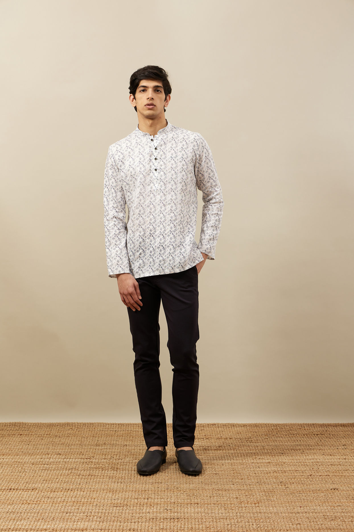 alt message - Manyavar Men Pearl White Self Printed Short Kurta image number 2