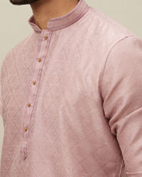 alt message - Manyavar Men Quartz Pink Grid Patterned Kurta Set image number 1