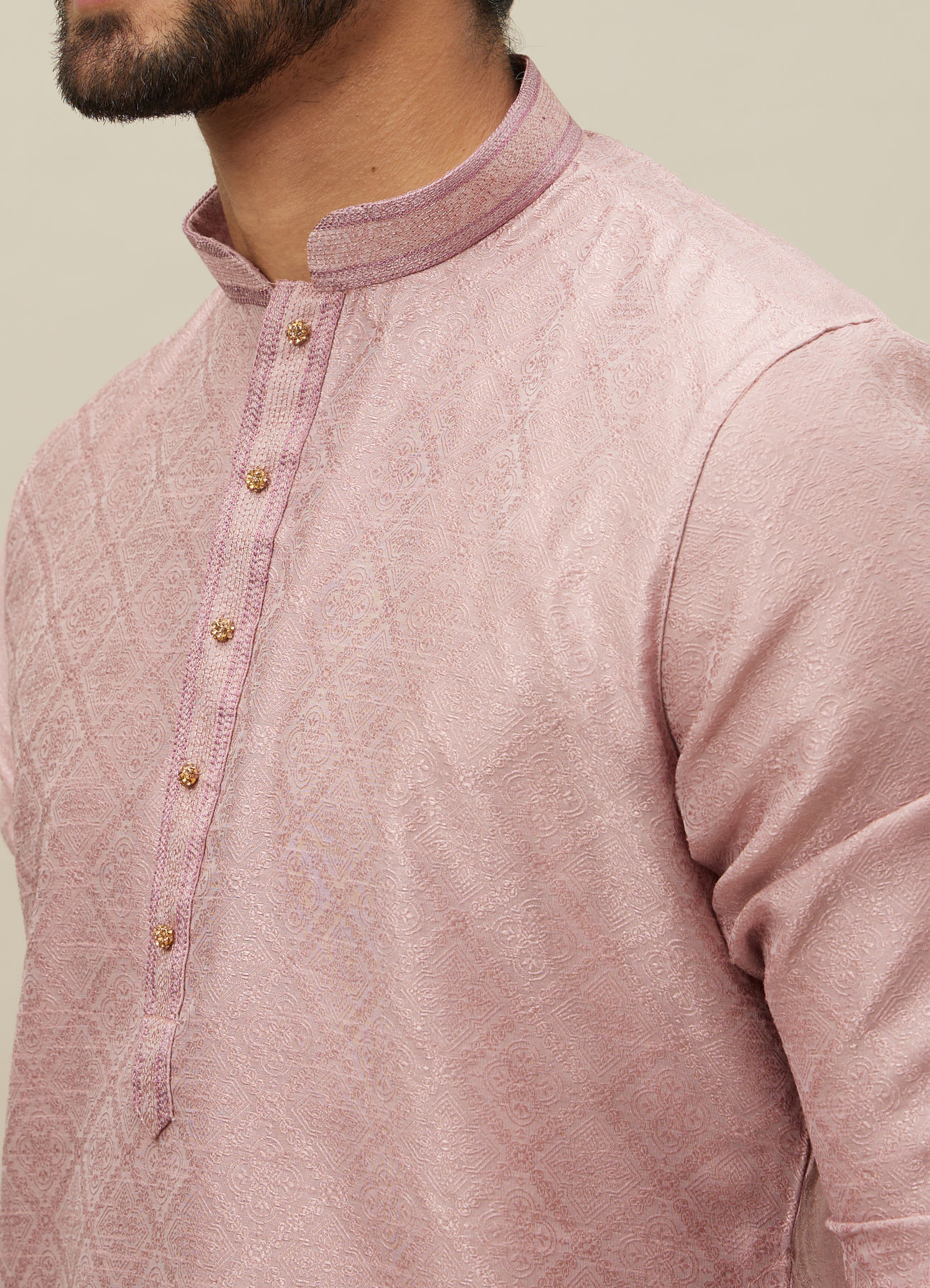 alt message - Manyavar Men Quartz Pink Grid Patterned Kurta Set image number 1