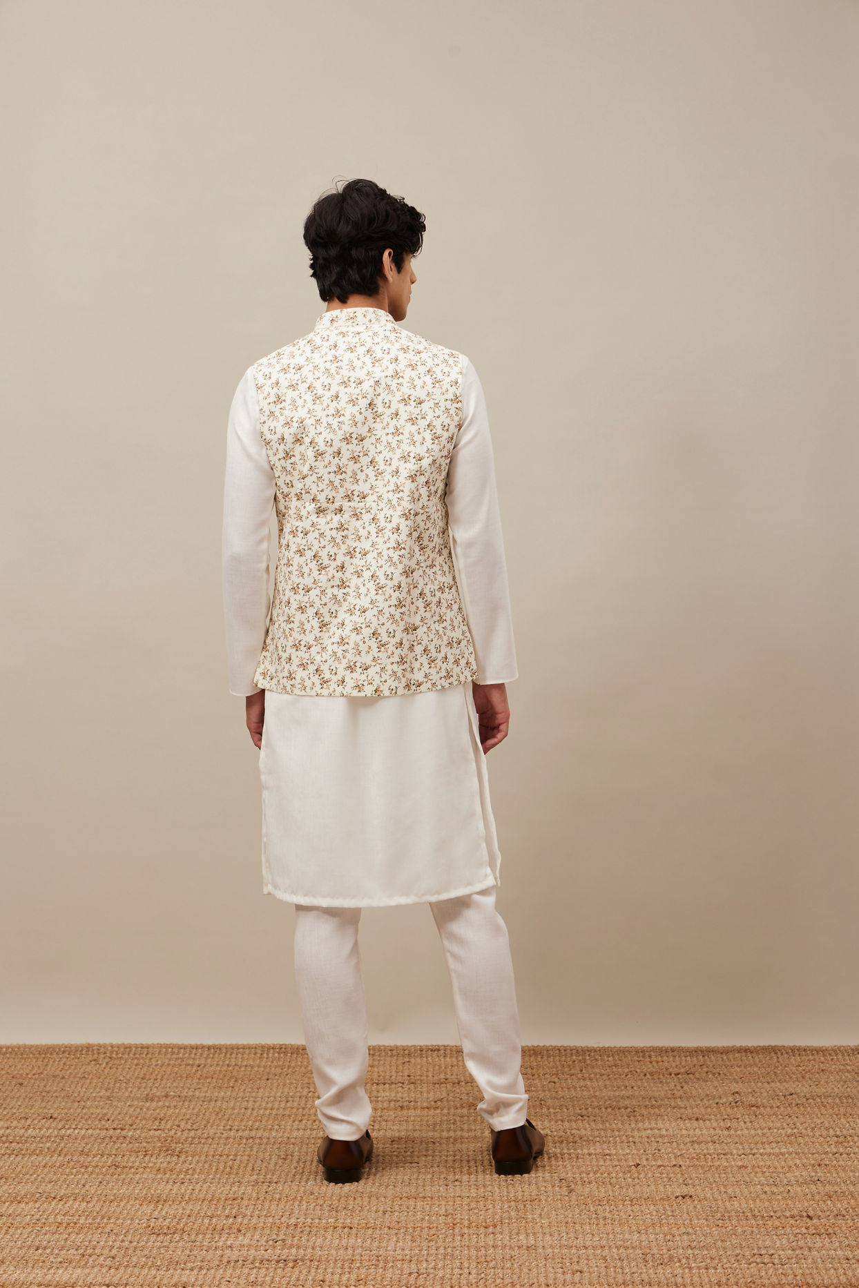 alt message - Manyavar Men Ivory White Floral Printed Jacket image number 3