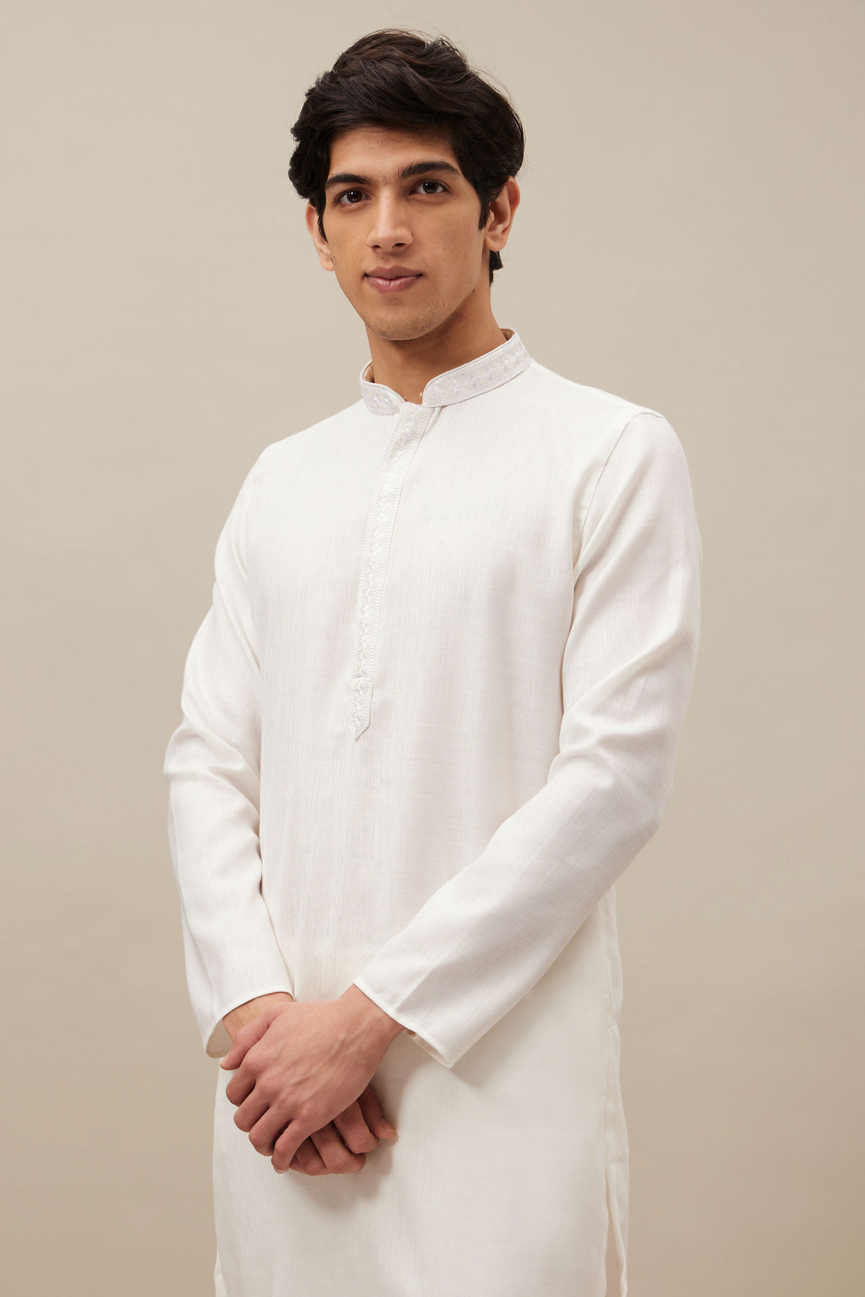 alt message - Manyavar Men Pristine White Bandhgala Style Kurta Set image number 0