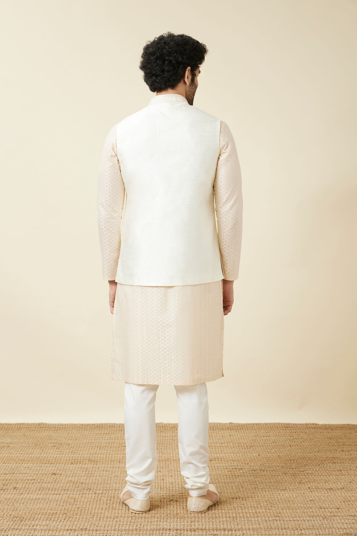 alt message - Manyavar Men Off White Diamond Self Embroidered Jacket image number 3