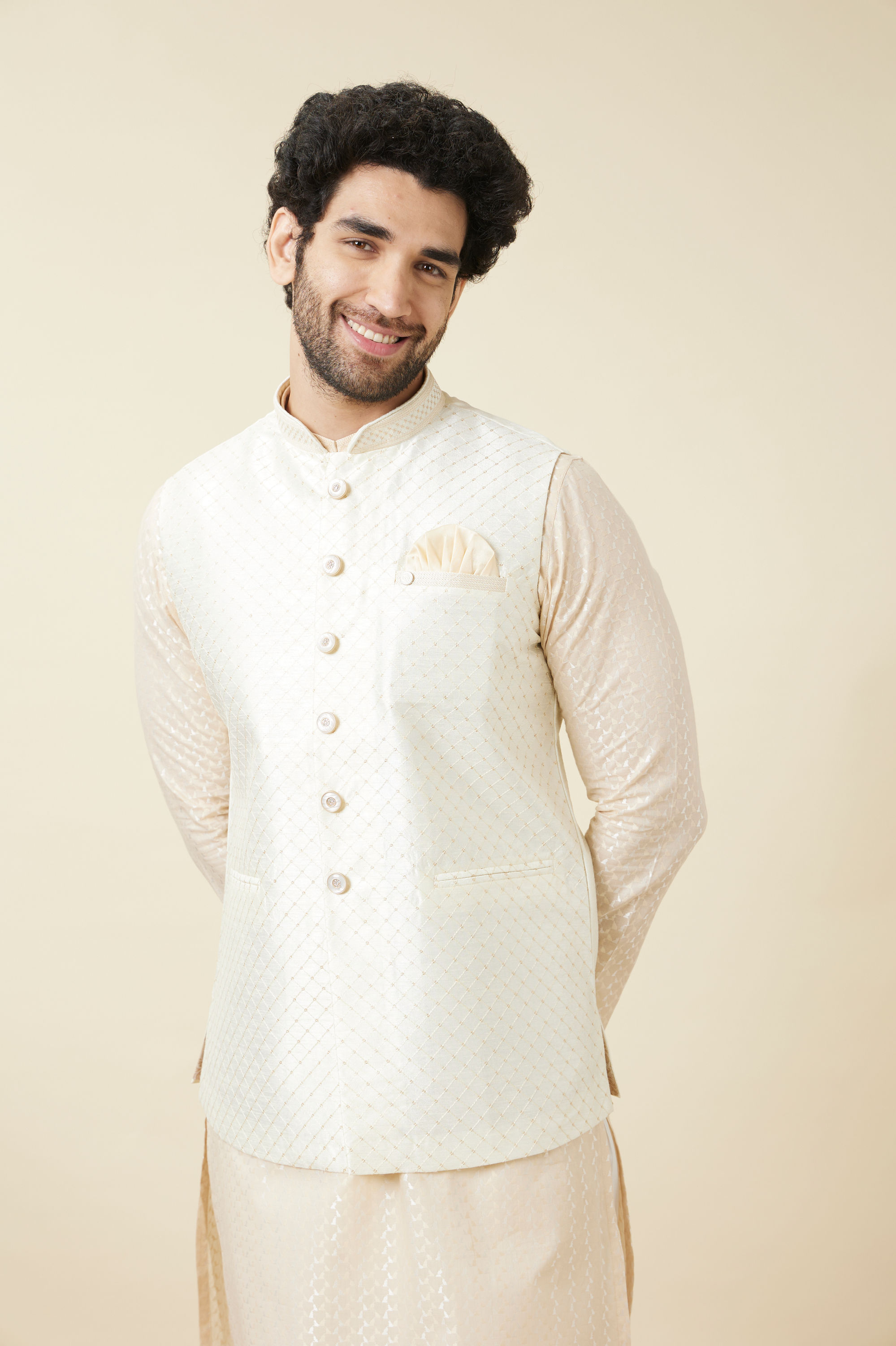 Manyavar Men Off White Diamond Self Embroidered Jacket