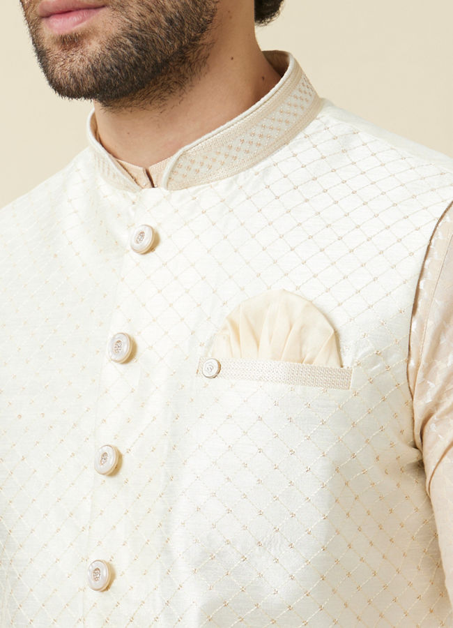 alt message - Manyavar Men Off White Diamond Self Embroidered Jacket image number 1