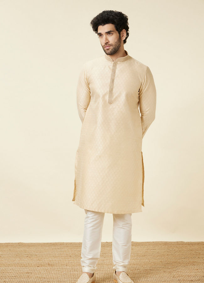 alt message - Manyavar Men Sand Beige Leaf Patterned Kurta Set image number 2