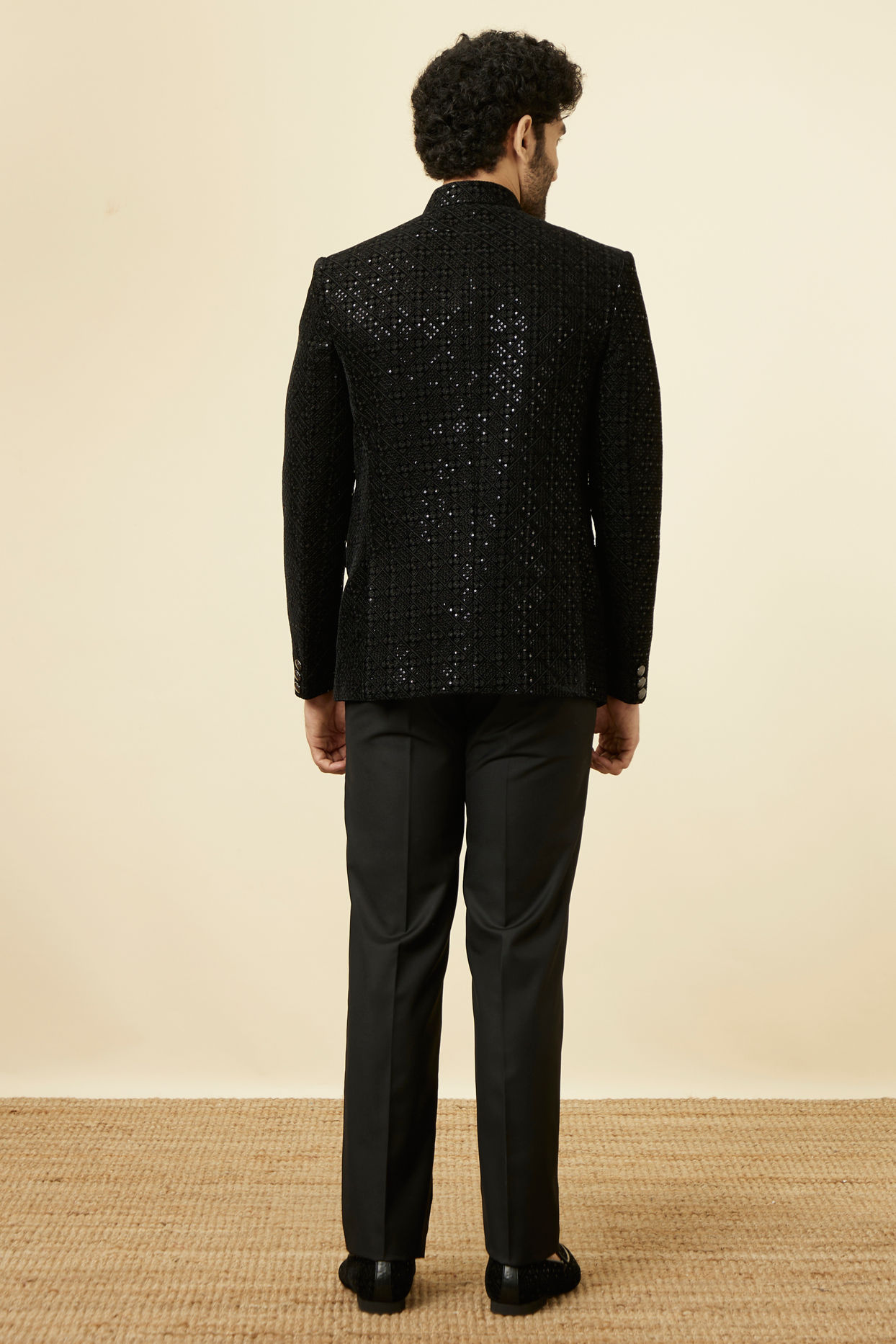 alt message - Manyavar Men Midnight Black Grid Patterned Sequined Suit image number 4