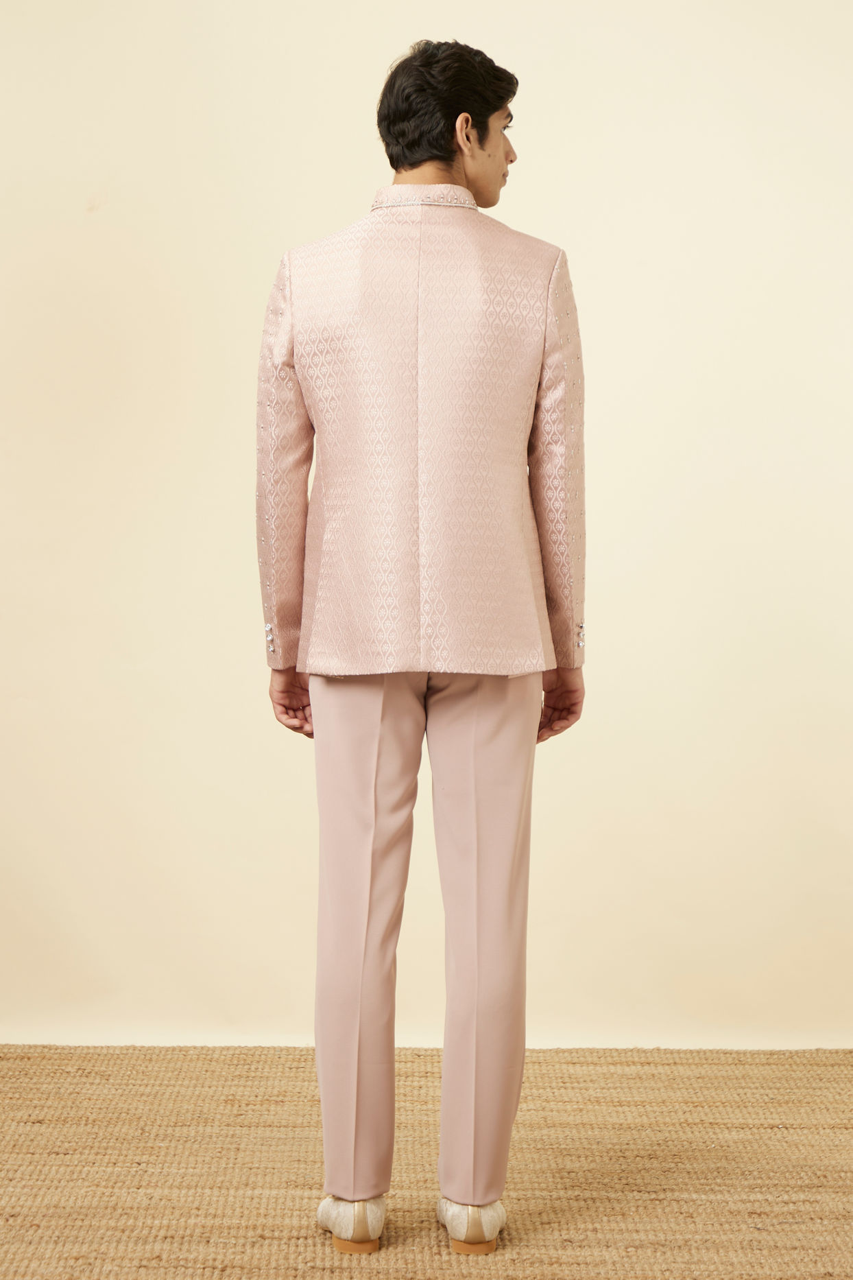 Cream Pink Ogee Patterned Suit image number 4