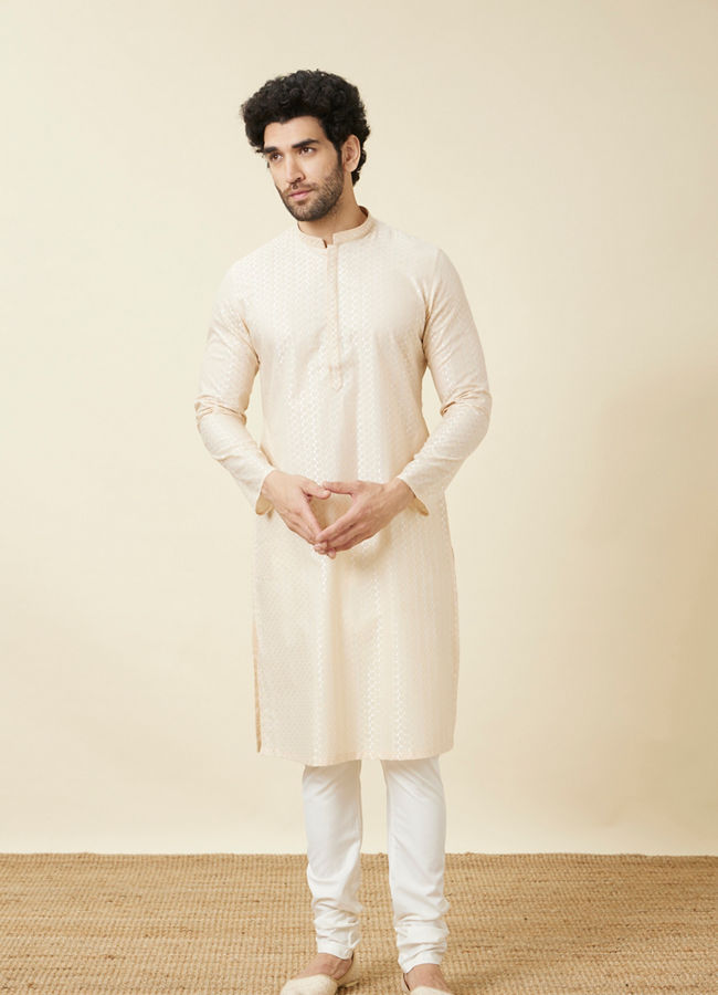 alt message - Manyavar Men Antique White Leaf Patterned Kurta Set image number 2