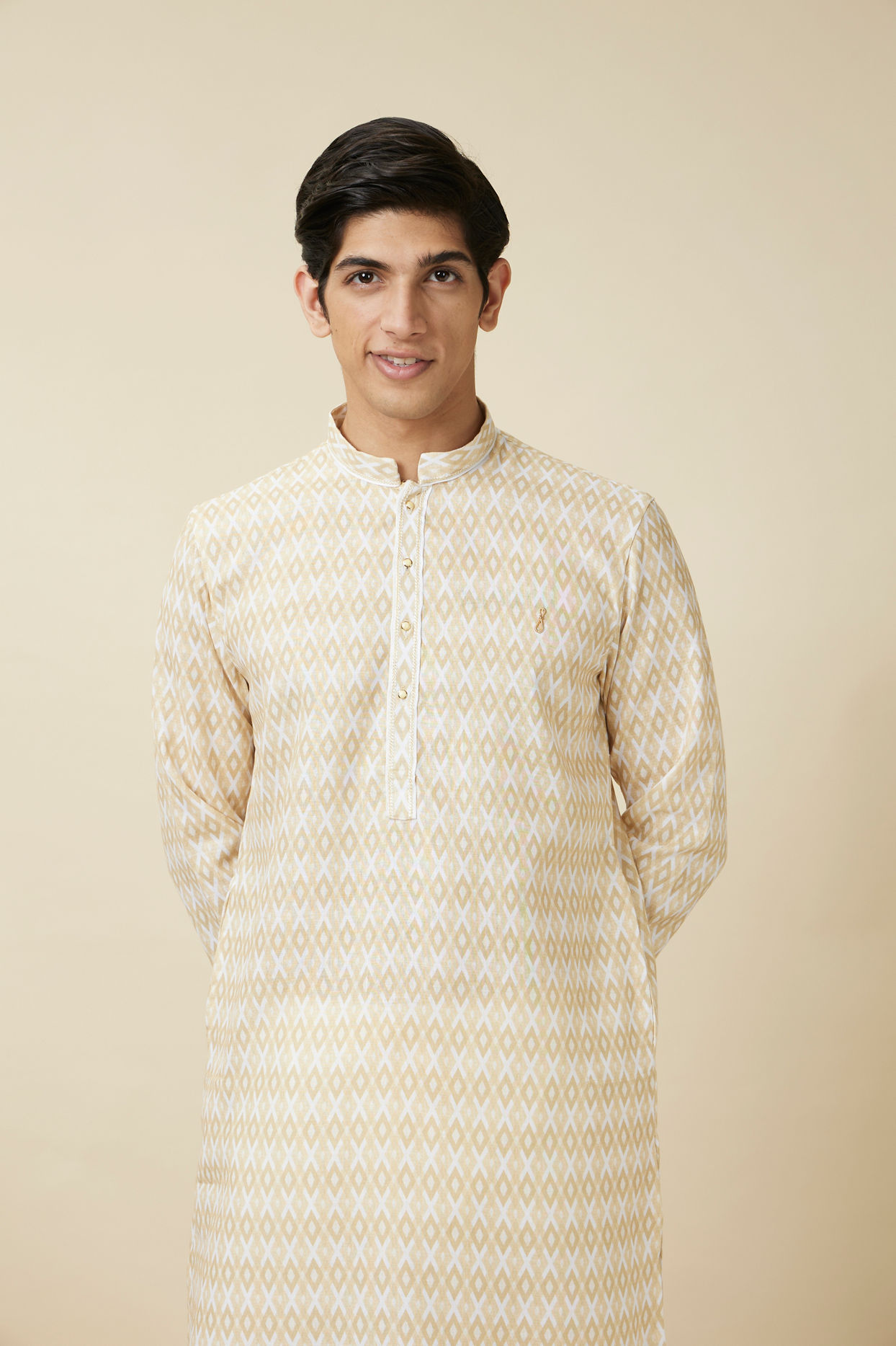 Manyavar Men Tea Green Harlequin Printed Casual Kurta