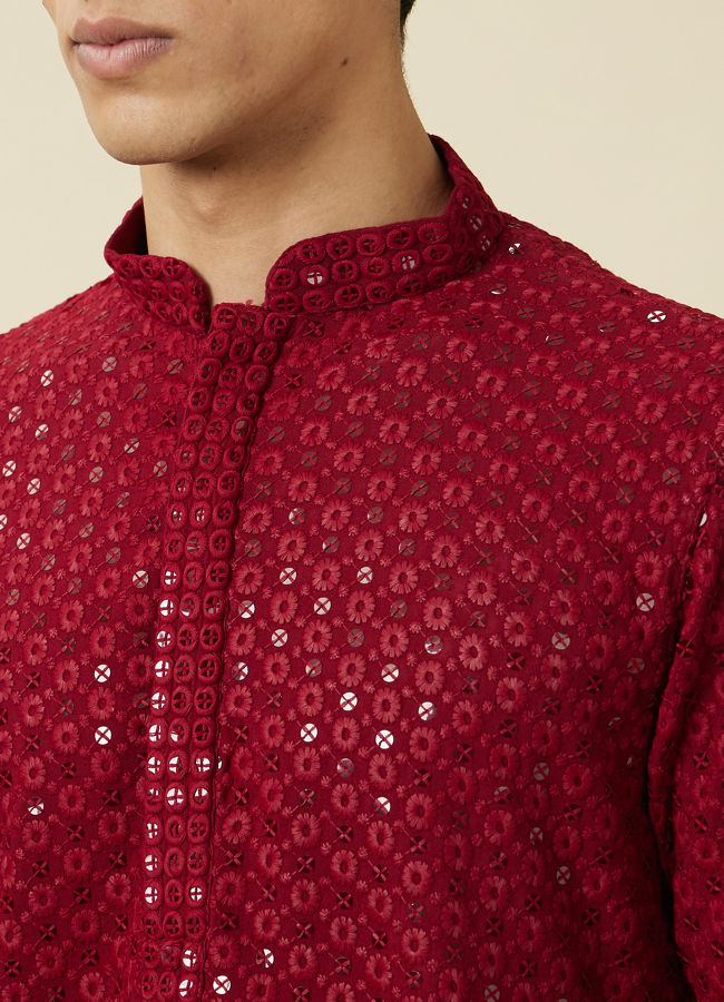 alt message - Manyavar Men Chilli Pepper Red Floral Chikankari Embroidered Kurta Set image number 1