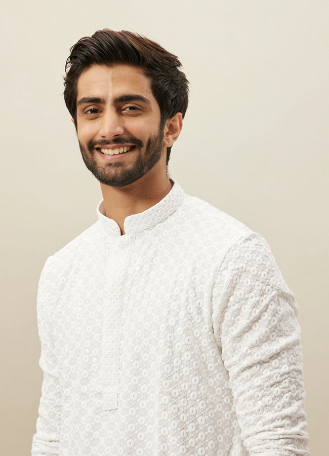 alt message - Manyavar Men Bright White Floral Chikankari Kurta Set image number 1