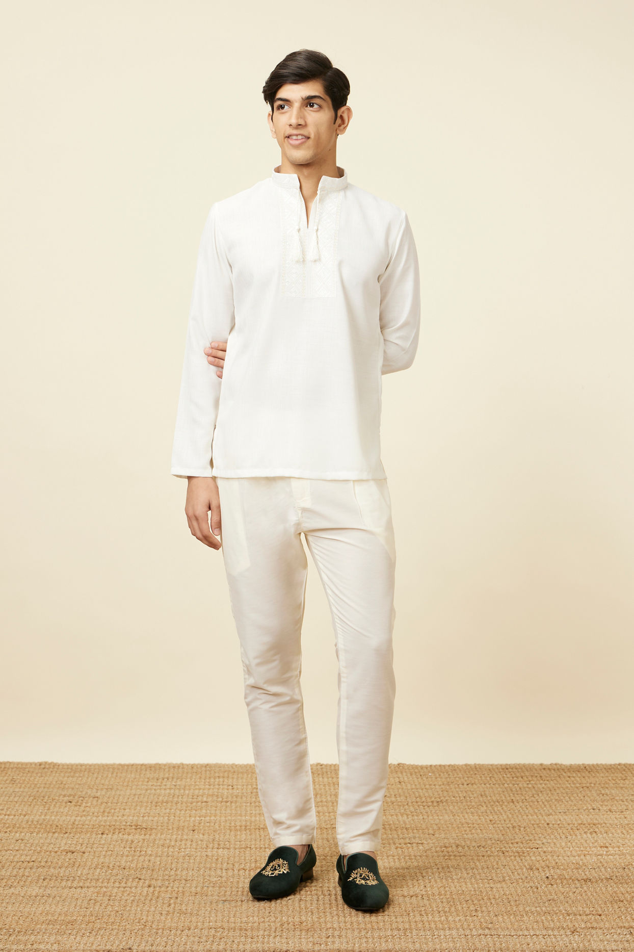 alt message - Manyavar Men Ivory White Embroidered Neckline Short Kurta image number 2