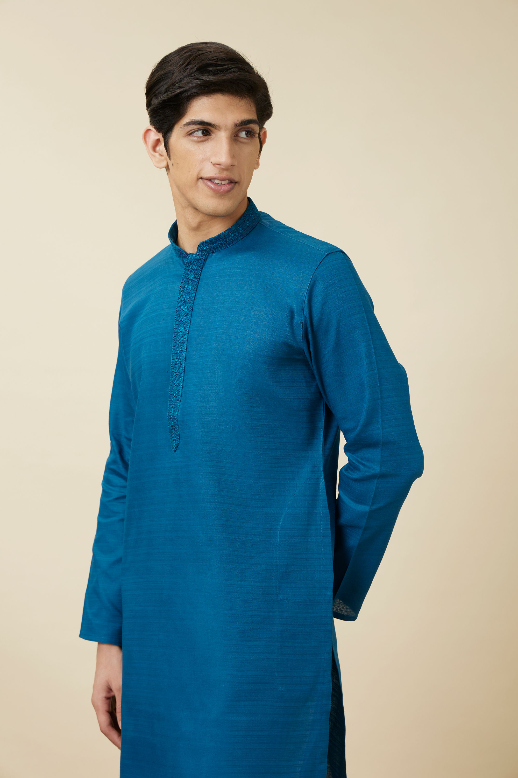 Manyavar Men Brilliant Blue Embroidered Neckline Kurta Set