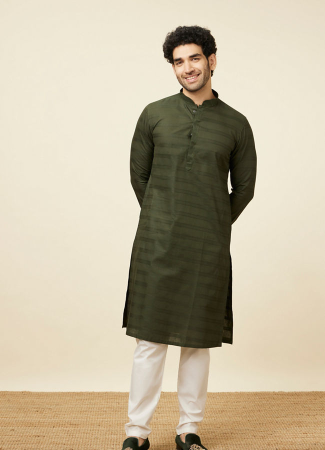 alt message - Manyavar Men Kale Green Self Embroidered Kurta Set image number 2