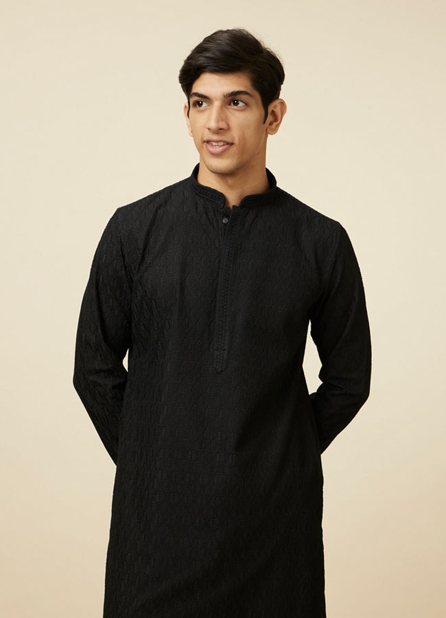 alt message - Manyavar Men Midnight Black Ogee Patterned Chikankari Kurta Set image number 0