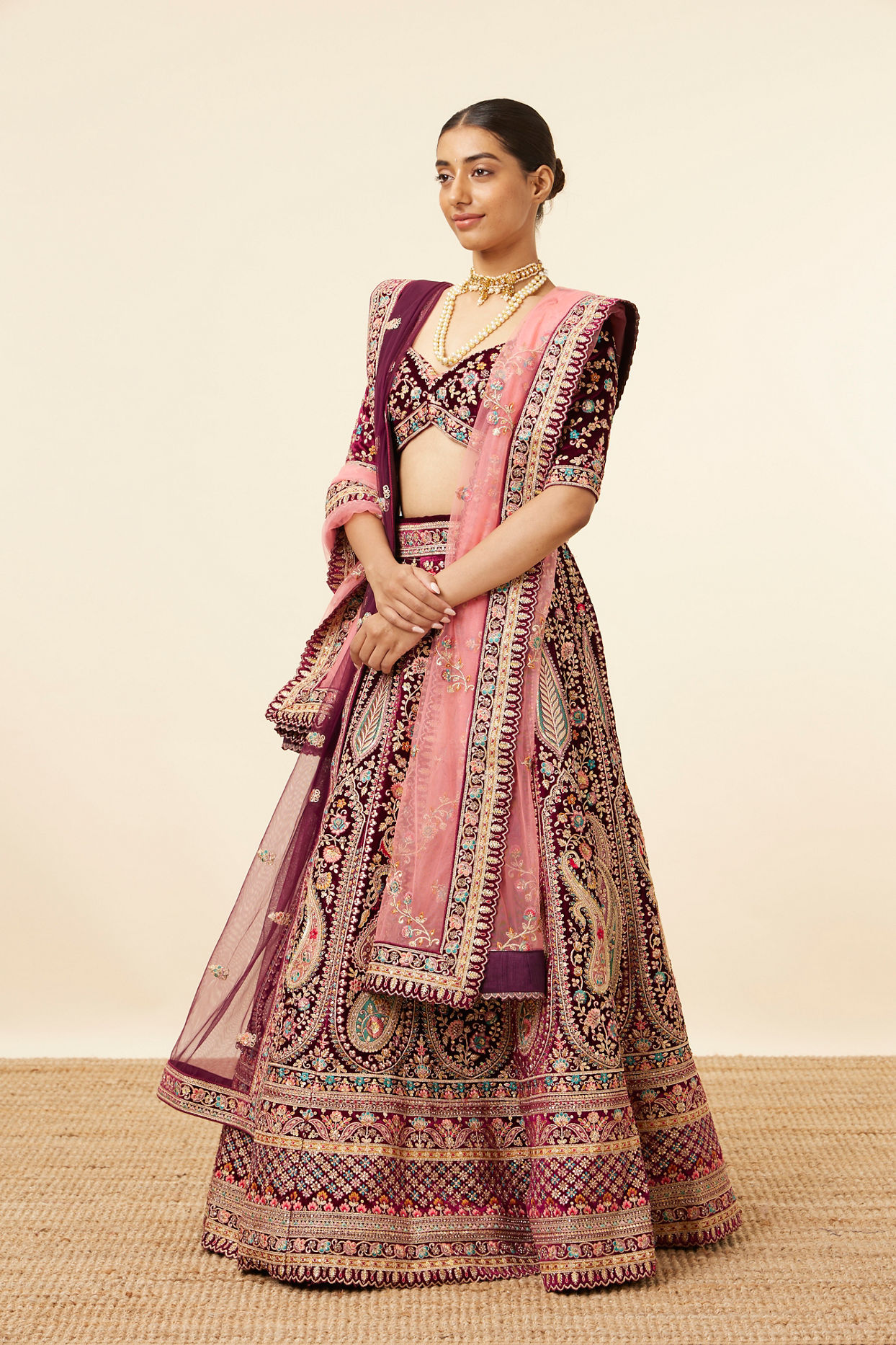 alt message - Mohey Women Wine Velvet Bridal Lehenga image number 2