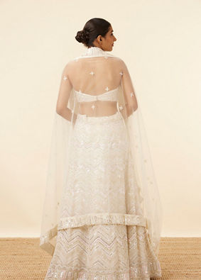 alt message - Mohey Women Light Cream Patterned Lehenga image number 3