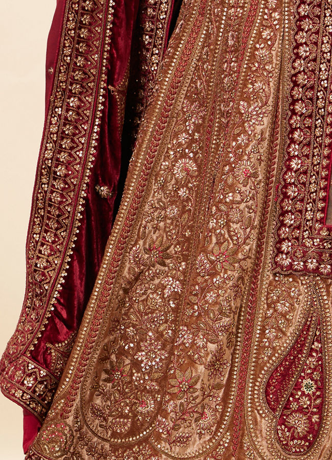 Bridal hotsell lehenga manyavar